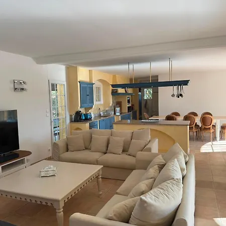 8 Personnes Avec Piscine Et Climatisation - Les Amandiers Villa *