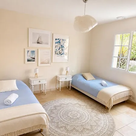 Villa 8 Personnes Avec Piscine Et Climatisation - Les Amandiers Saint-Laurent-de-la-Cabrerisse
