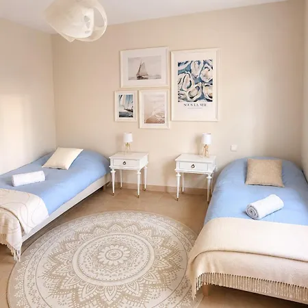 Villa 8 Personnes Avec Piscine Et Climatisation - Les Amandiers *